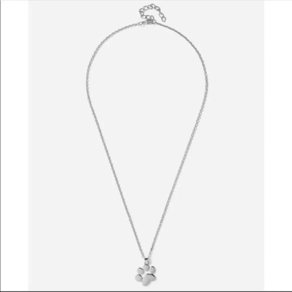 Silver necklace dog paw charm - Picture 3 of 3